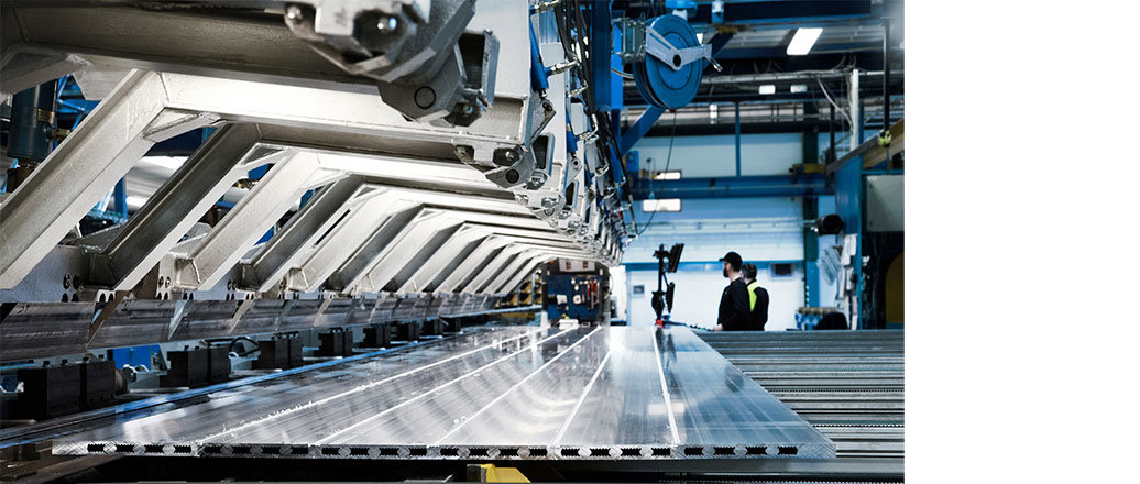 Friktionssvetsning av aluminiumpaneler i Finspångsfabriken