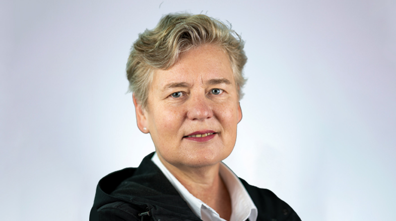 a person with blonde hair