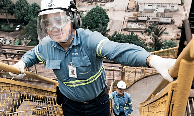 091 protective workwear.png