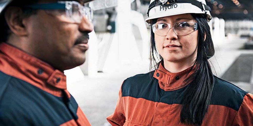 Hydro employee in Sunndal primary metal plant