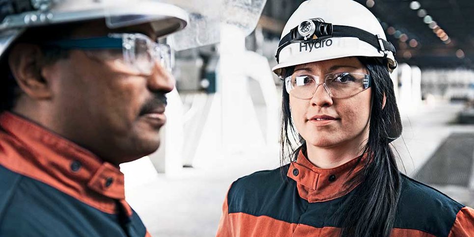 Hydro employee in Sunndal primary metal plant