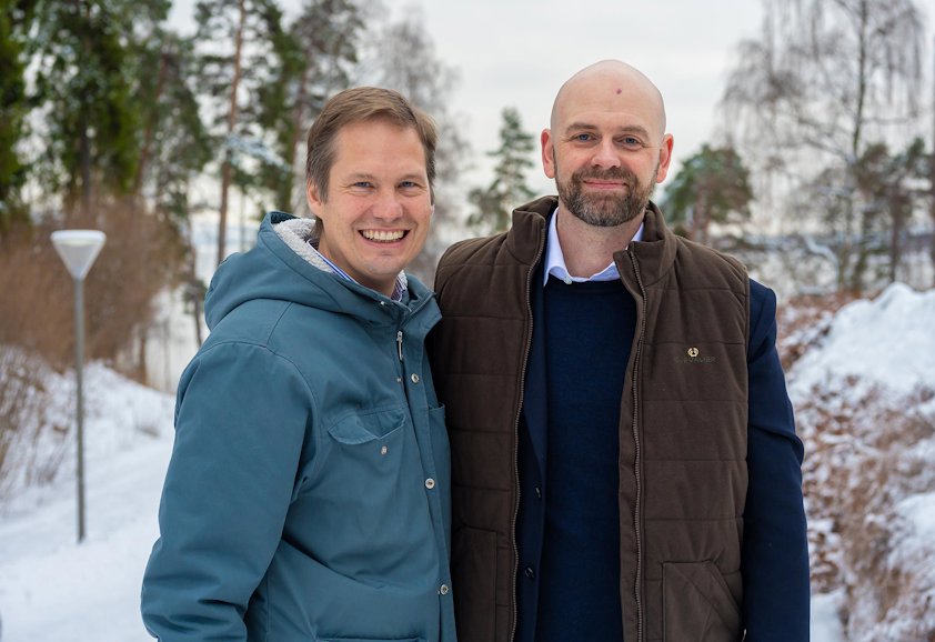 Olivier Girardot, leder for Hydro Rein og Richard Larsson, leder for IOWN i Norden.