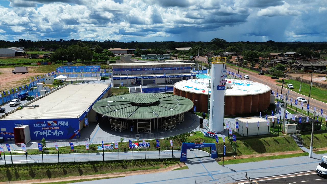 a large round building with a round roof