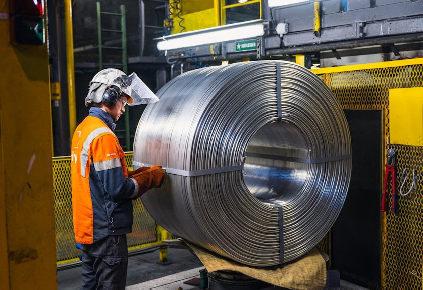 With a new wire rod casthouse at Karmøy, Hydro can produce more aluminium wire for a rapidly growing market.