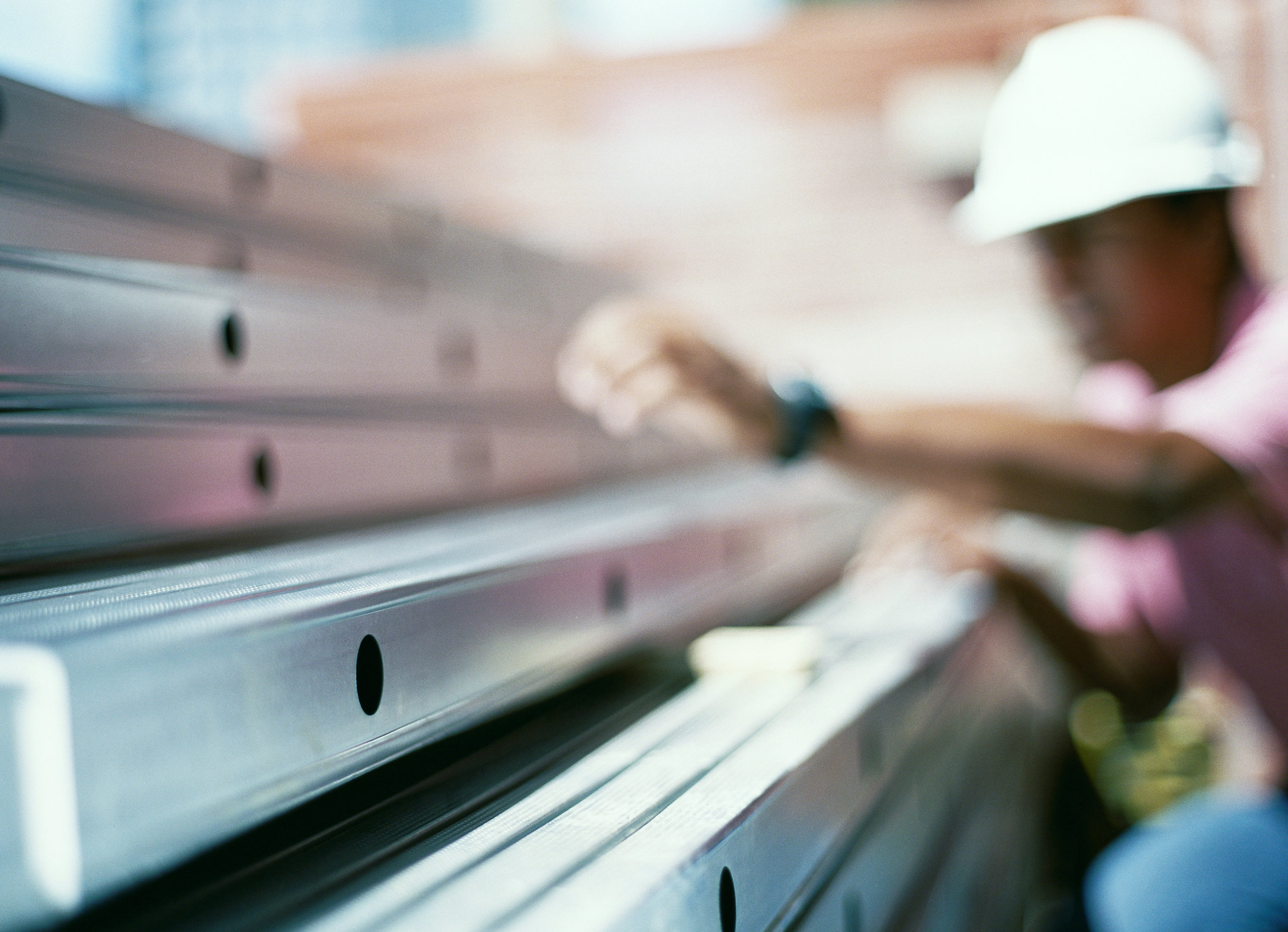 a person in a white hat