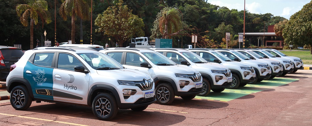a group of cars parked in a parking lot