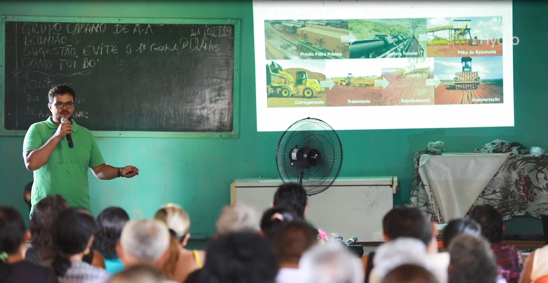 Encontro entre comunidade e Hydro
