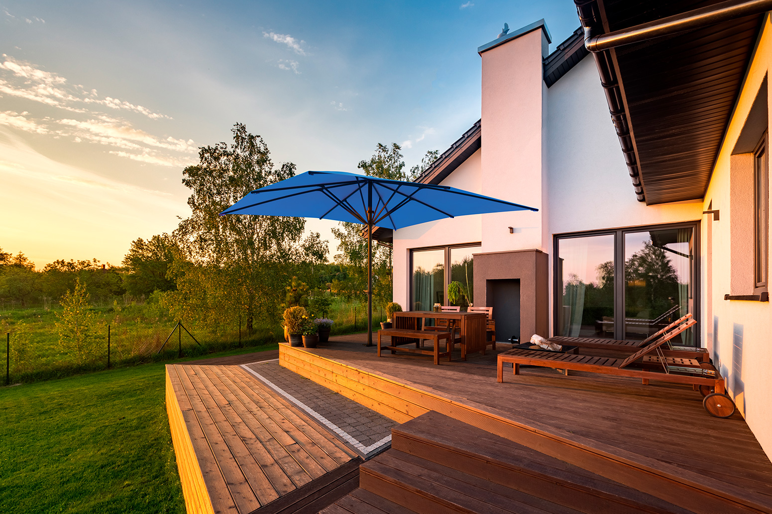 Bahama Pure Sonnenschirm im Garten