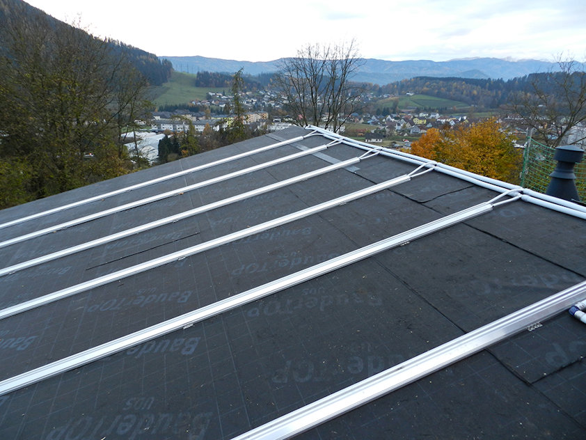 Eckel Energydach mit Aluminiumprofilen
