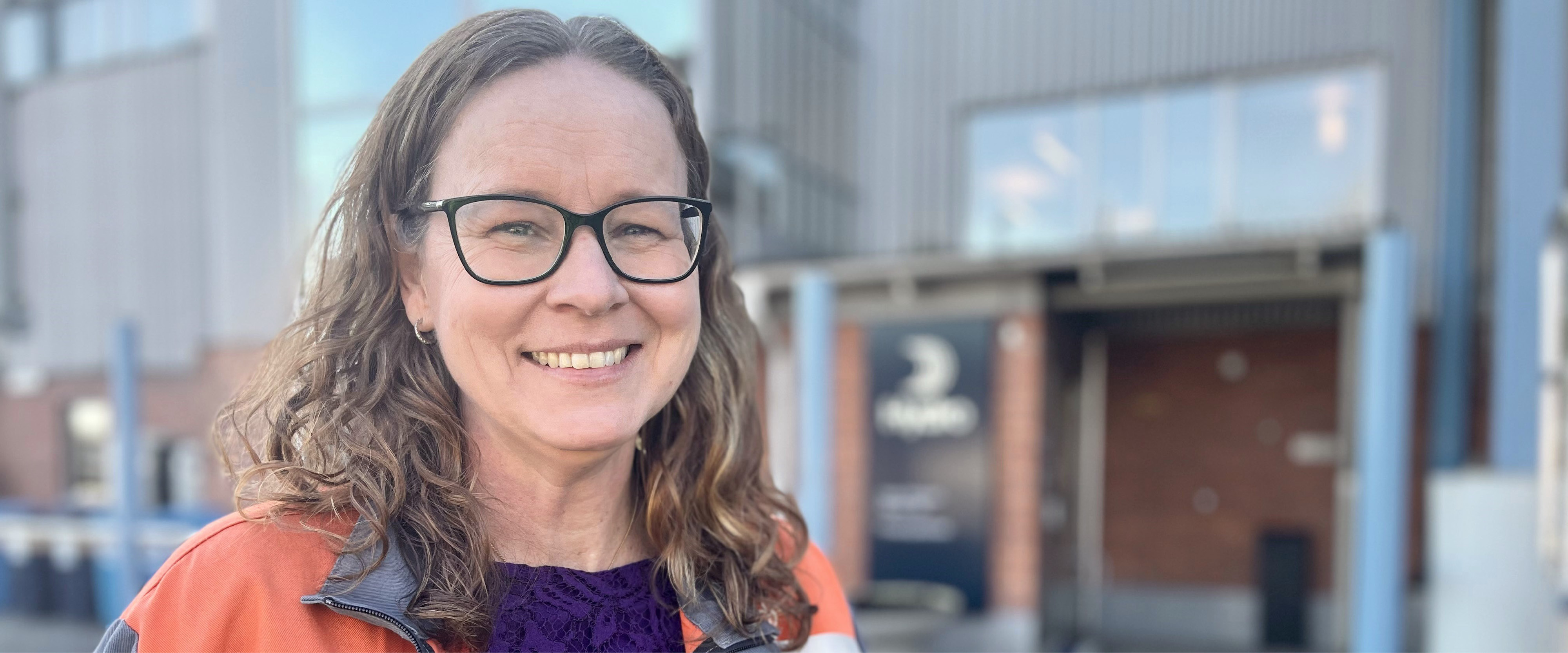 a person wearing glasses