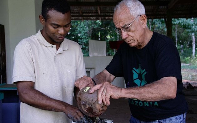 In addition to the soil analysis, the Ativa Barcarena also offers classes about the subject to the farmers. 